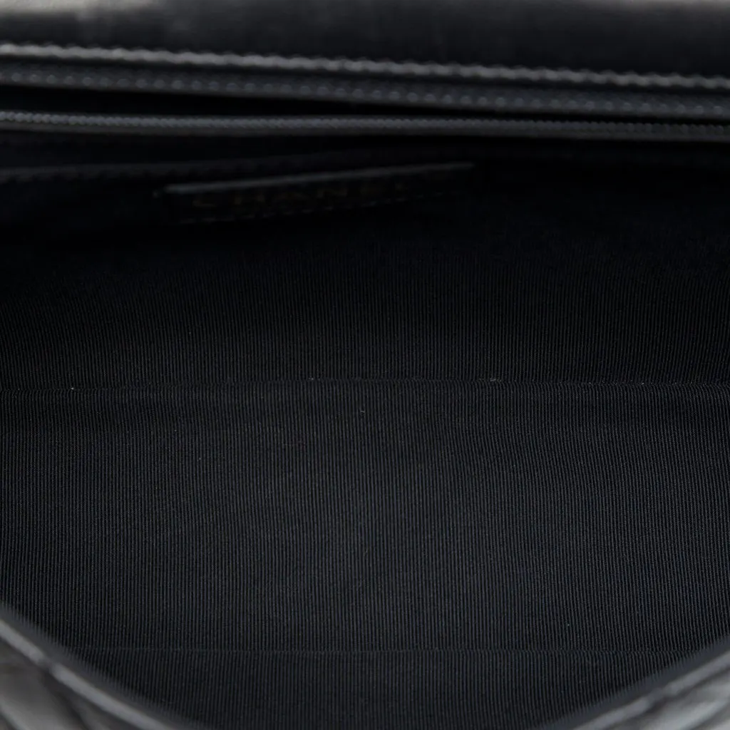 Chanel Medium Classic Lambskin Valentines Heart Charms Single Flap Black Leather Very good - Model View