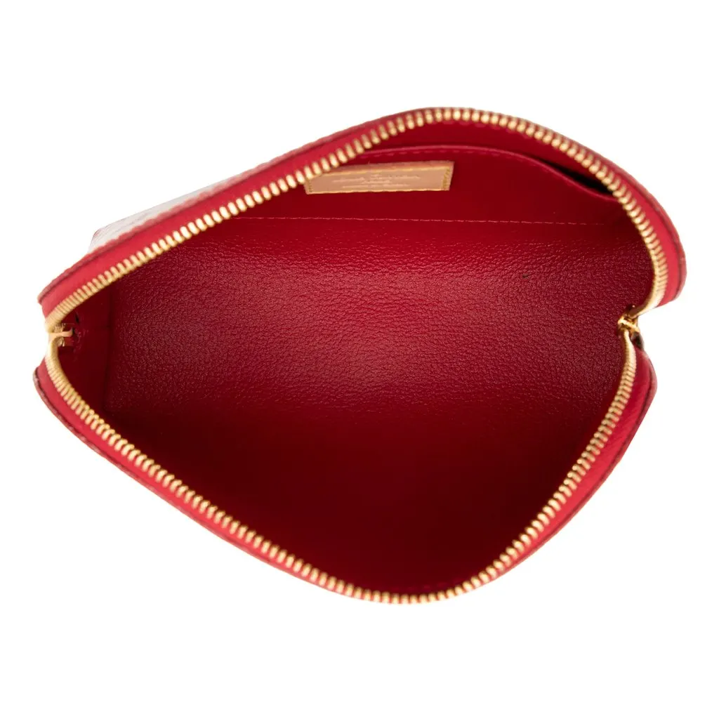 Louis Vuitton Monogram Vernis Cosmetic Pouch Red Leather Very good - Model View