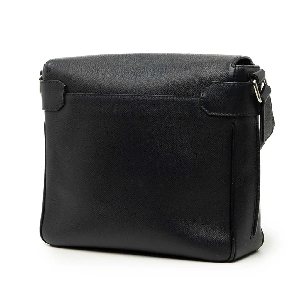 Louis Vuitton Taiga Roman PM Blue Leather Very good - Back View