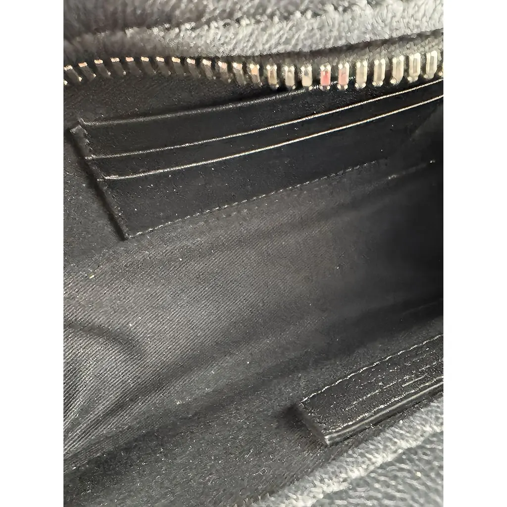 Salvatore Ferragamo Calfskin Double Gancini Crossbody Black Leather Very good - Model View