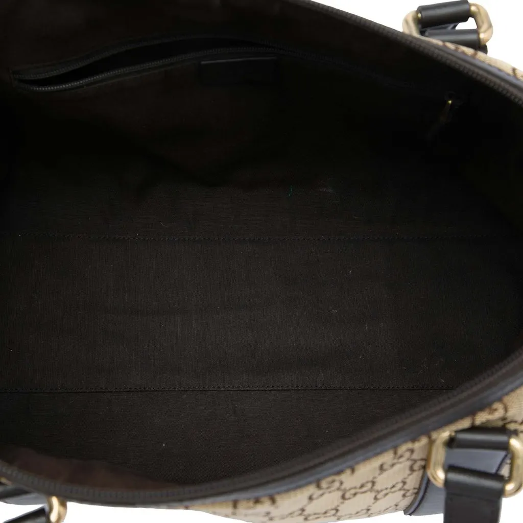 Gucci GG Canvas Boston Bag Beige Very good - Model View