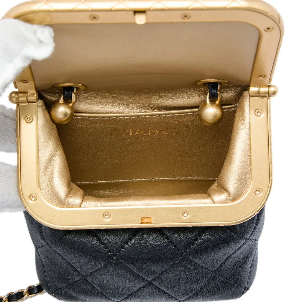 Chanel Micro Quilted Lambskin My Crush Bag Black Leather Very good - Model View