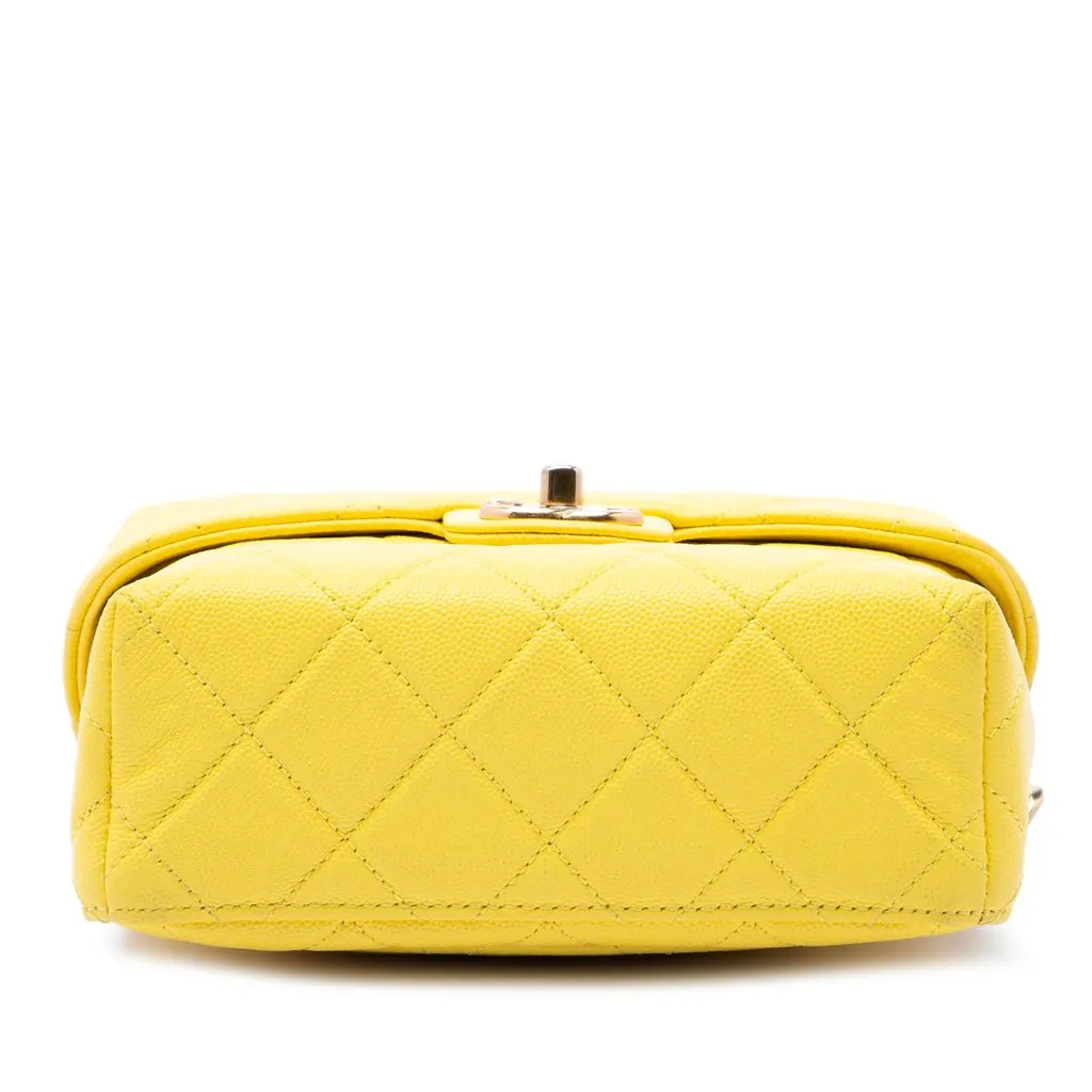 Chanel Quilted Caviar Handy Box Vanity Case with Chain Yellow Leather Very good - Inside View