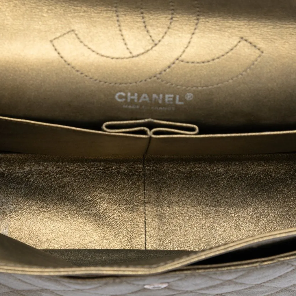Chanel Quilted Metallic Aged Calfskin Reissue 2.55 Double Flap 226 Brown Leather Very good - Model View