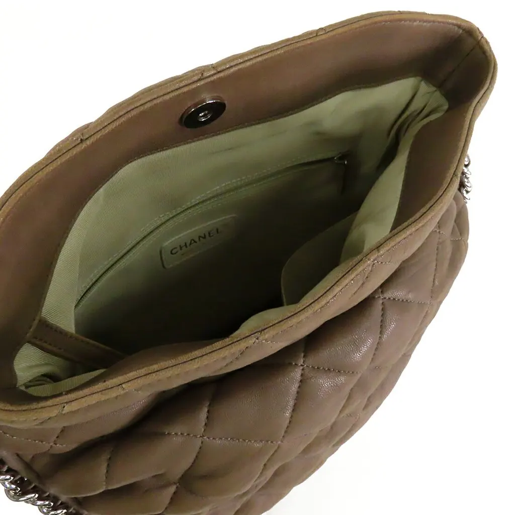 Chanel Quilted Washed Lambskin Chain Around Hobo Brown Leather Very good - Inside View