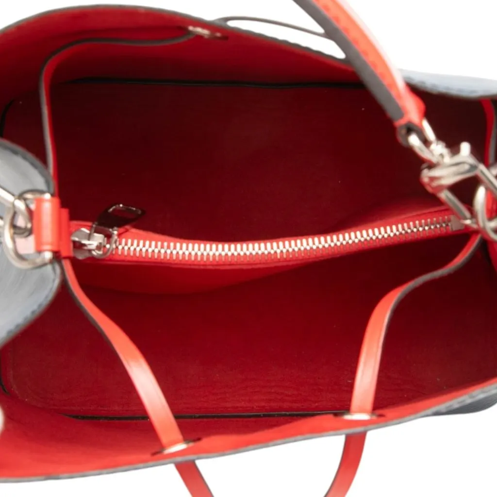 Louis Vuitton Epi NeoNoe MM Blue Leather Very good - Model View
