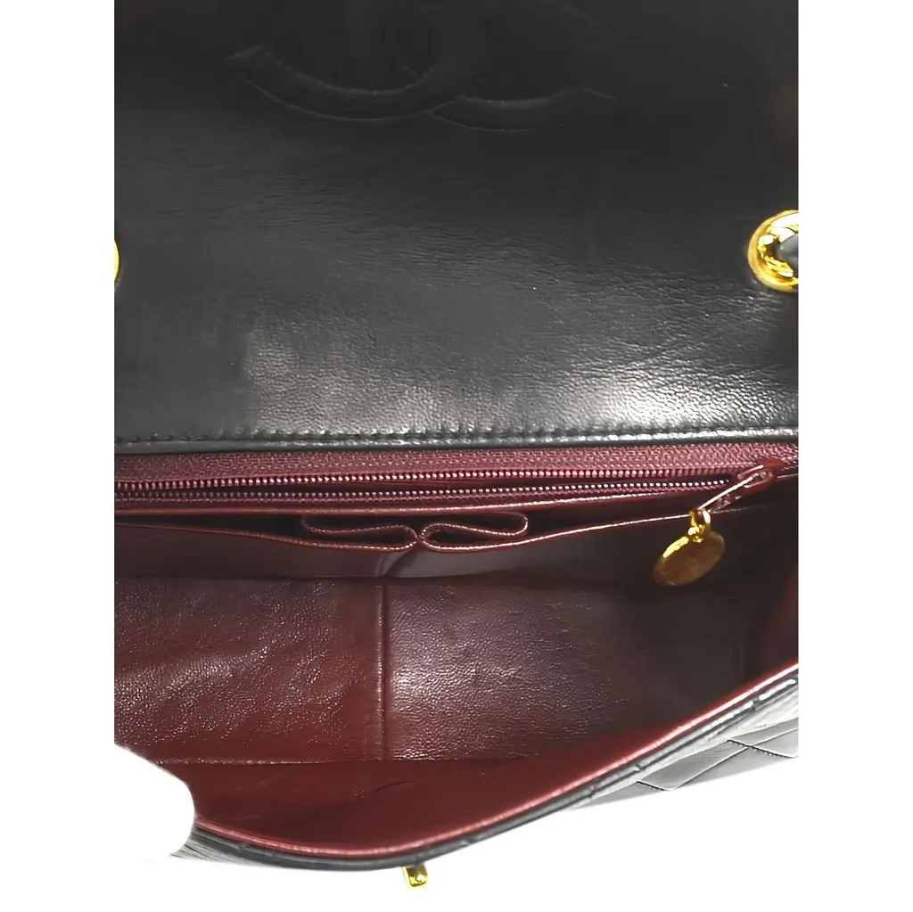 Chanel Small Square Quilted Lambskin Flap Black Leather Very good - Model View