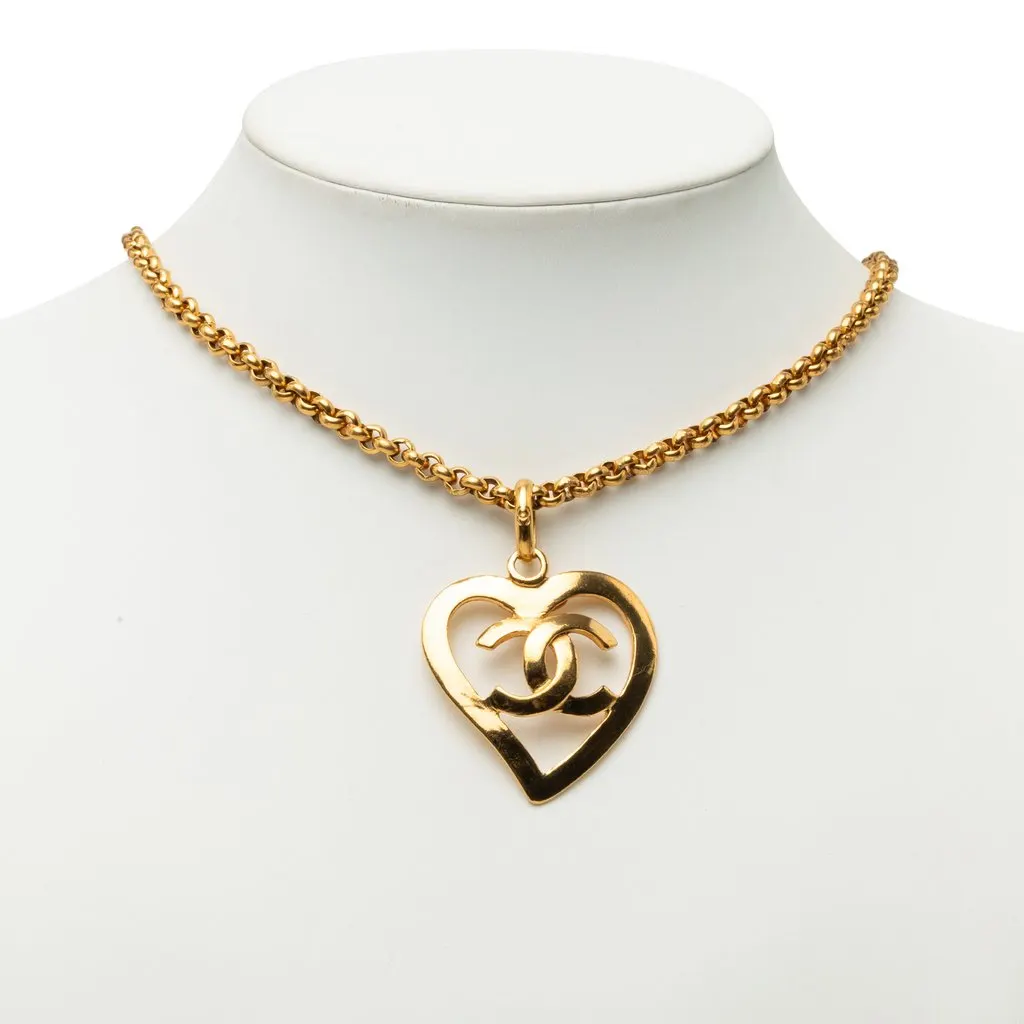 Chanel Gold Plated CC Heart Pendant Necklace Gold Metal Very good - Box View