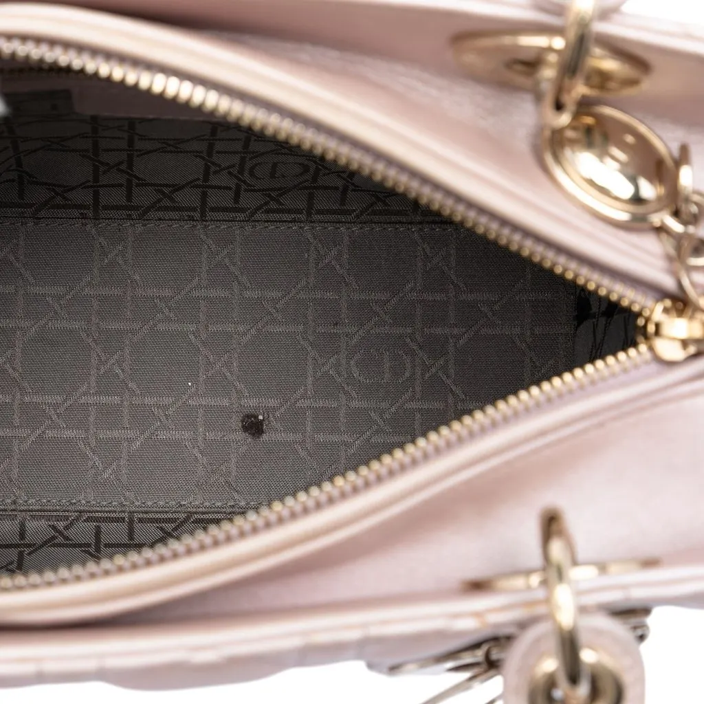 Dior Medium Pearlescent Lambskin Cannage Lady Dior Pink Leather Very good - Model View