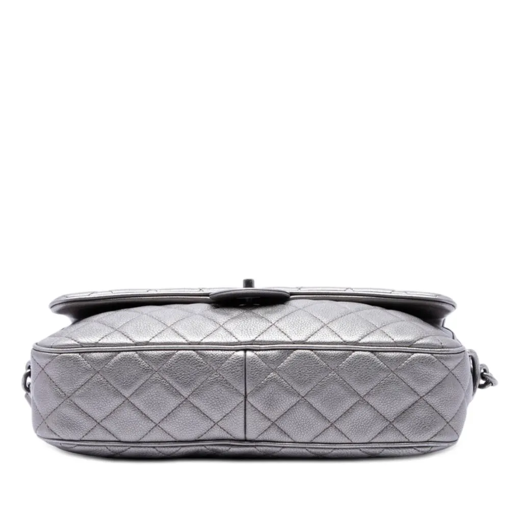 Chanel Medium Quilted Metallic Grained Calfskin Casual Rock Flap Silver Leather Very good - Inside View