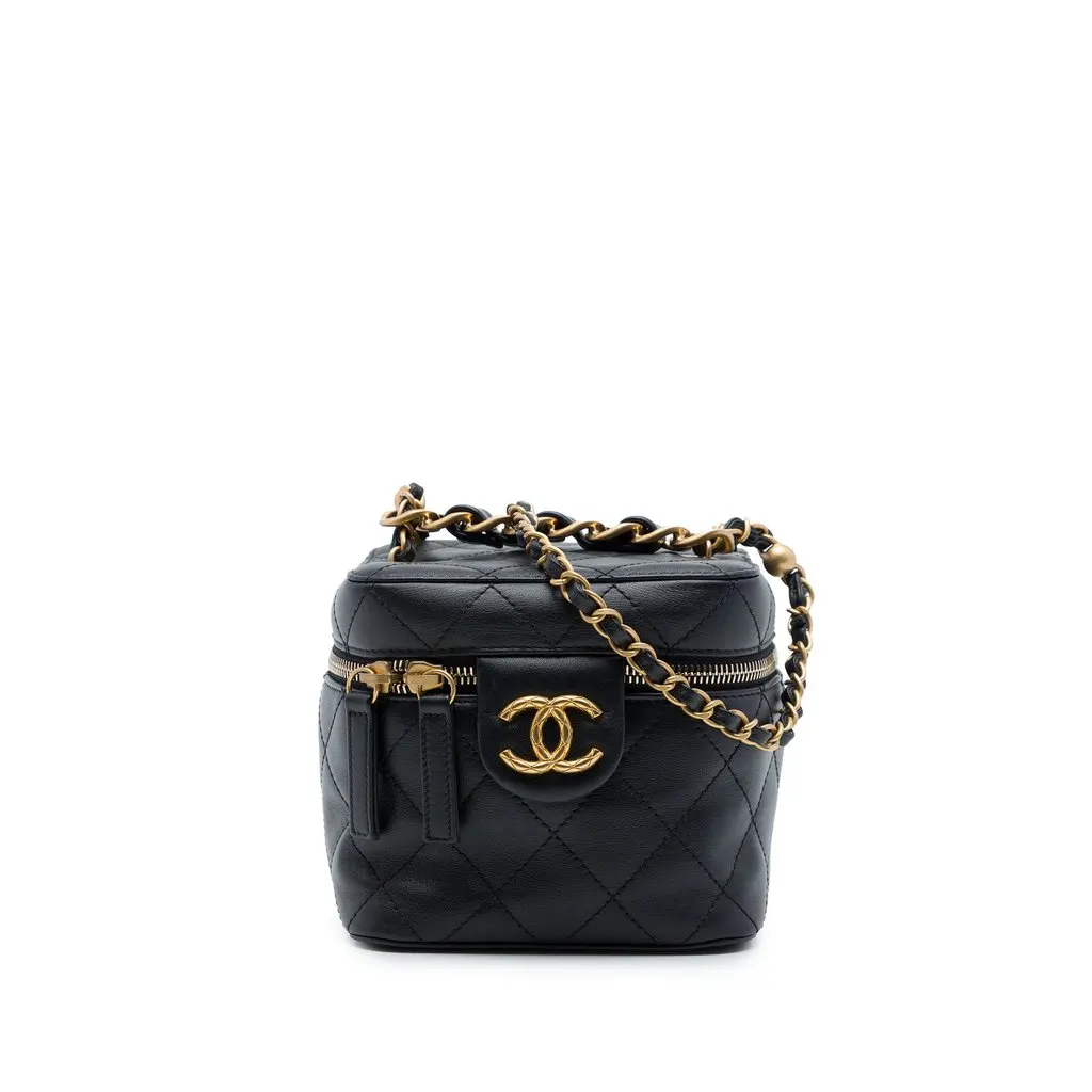Chanel Small Quilted Calfskin Chain Bar Vanity Case with Chain Black Leather Very good - Front View