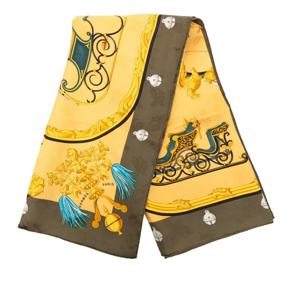 Hermès Plumes et Grelots Silk Scarf 90 Yellow Silk Never worn - Front View