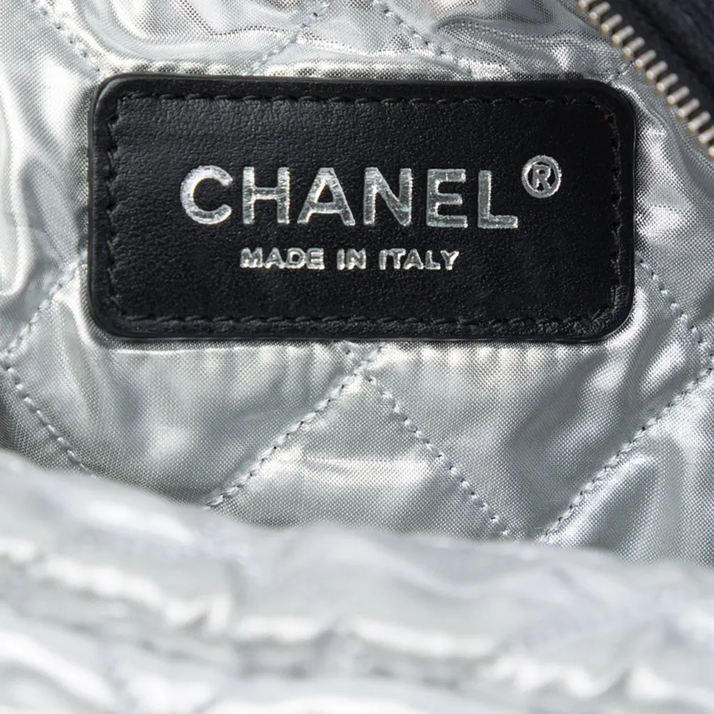 Chanel CC Quilted Terry Cloth Flap Black Very good - Box View