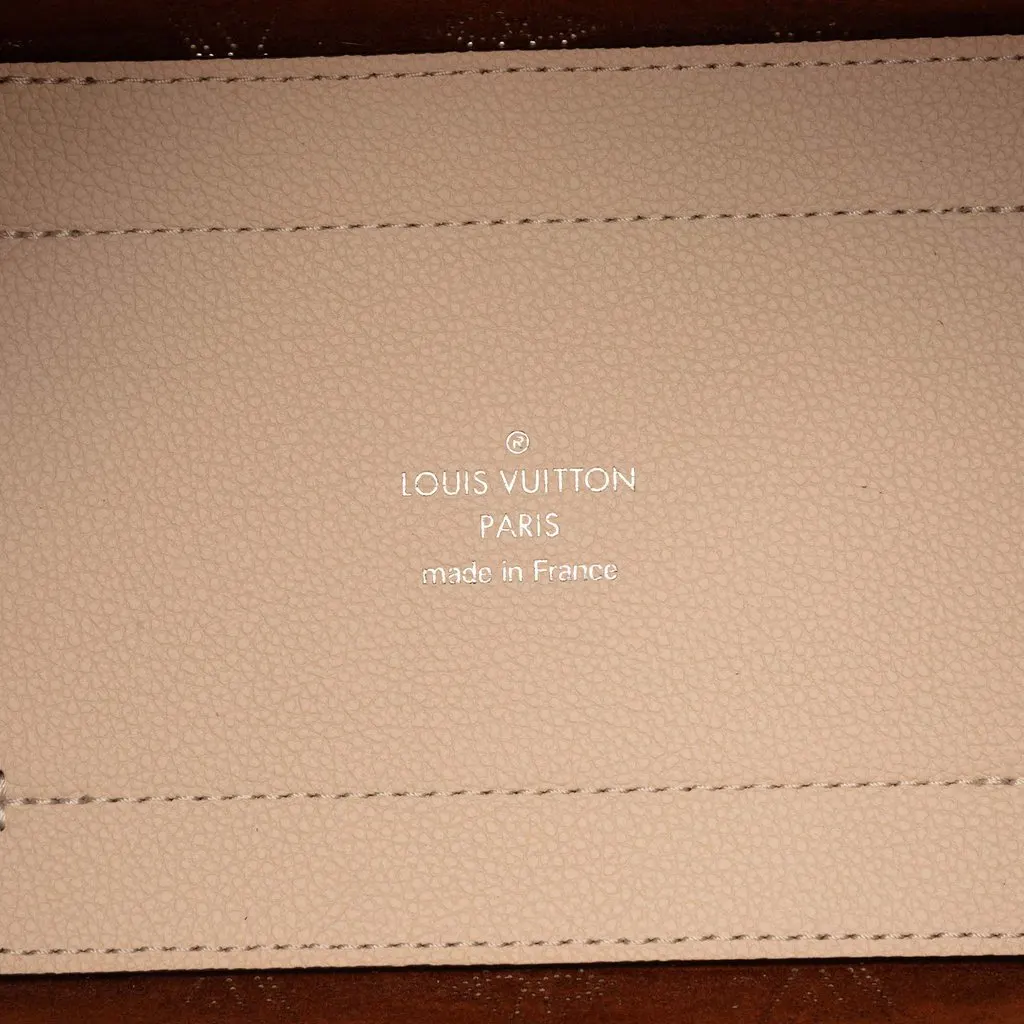Louis Vuitton Monogram Mahina Hina PM Beige Leather Very good - Box View