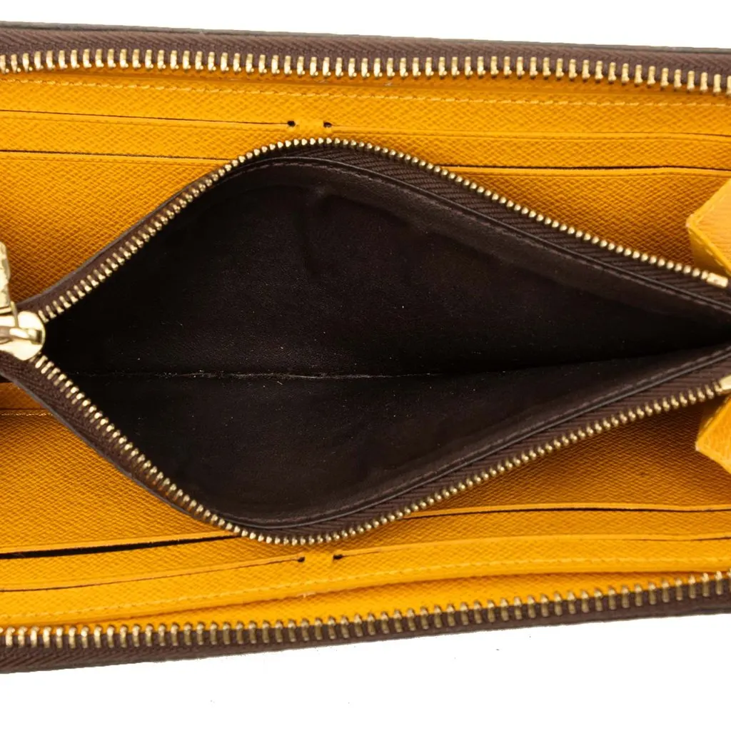 Louis Vuitton Monogram Clemence Long Wallet Brown Canvas Very good - Model View