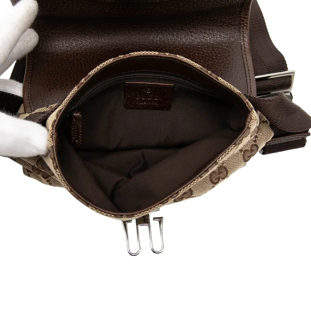 Gucci GG Canvas Belt Bag Beige Very good - Model View