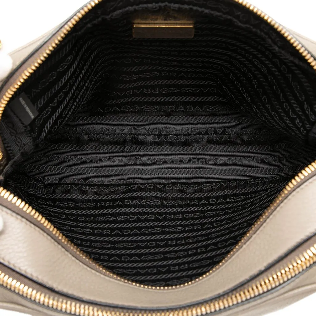 Prada Vitello Phenix Double Zip Camera Bag Brown Leather Very good - Model View