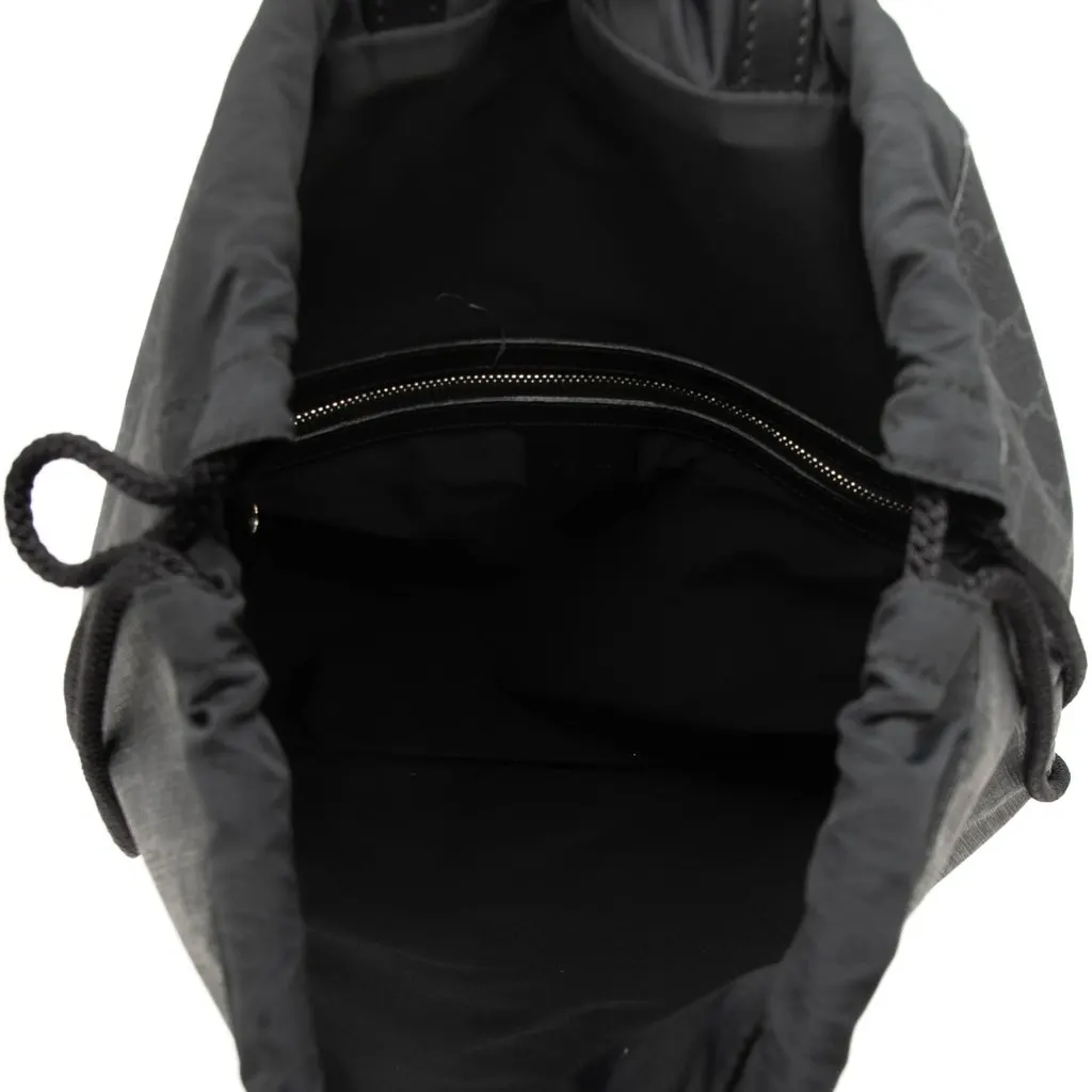 Gucci GG Supreme Web Drawstring Backpack Black Very good - Model View