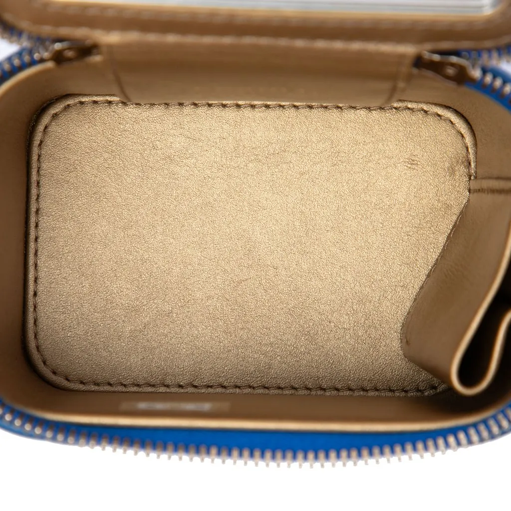 Chanel Mini Quilted Lambskin Pearl Crush Vanity Case With Chain Blue Leather Very good - Model View