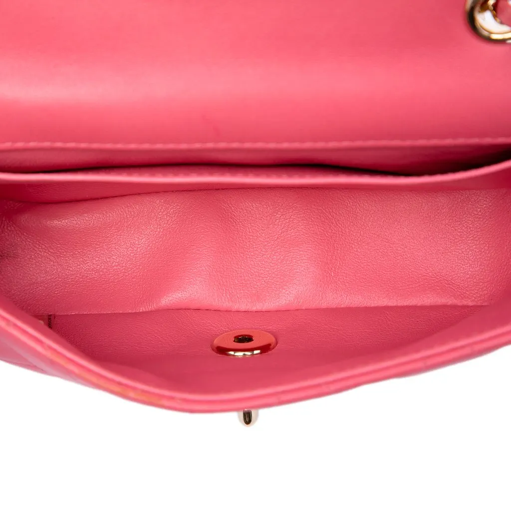 Chanel Extra Mini Lambskin V for Victory Flap Pink Leather Very good - Model View