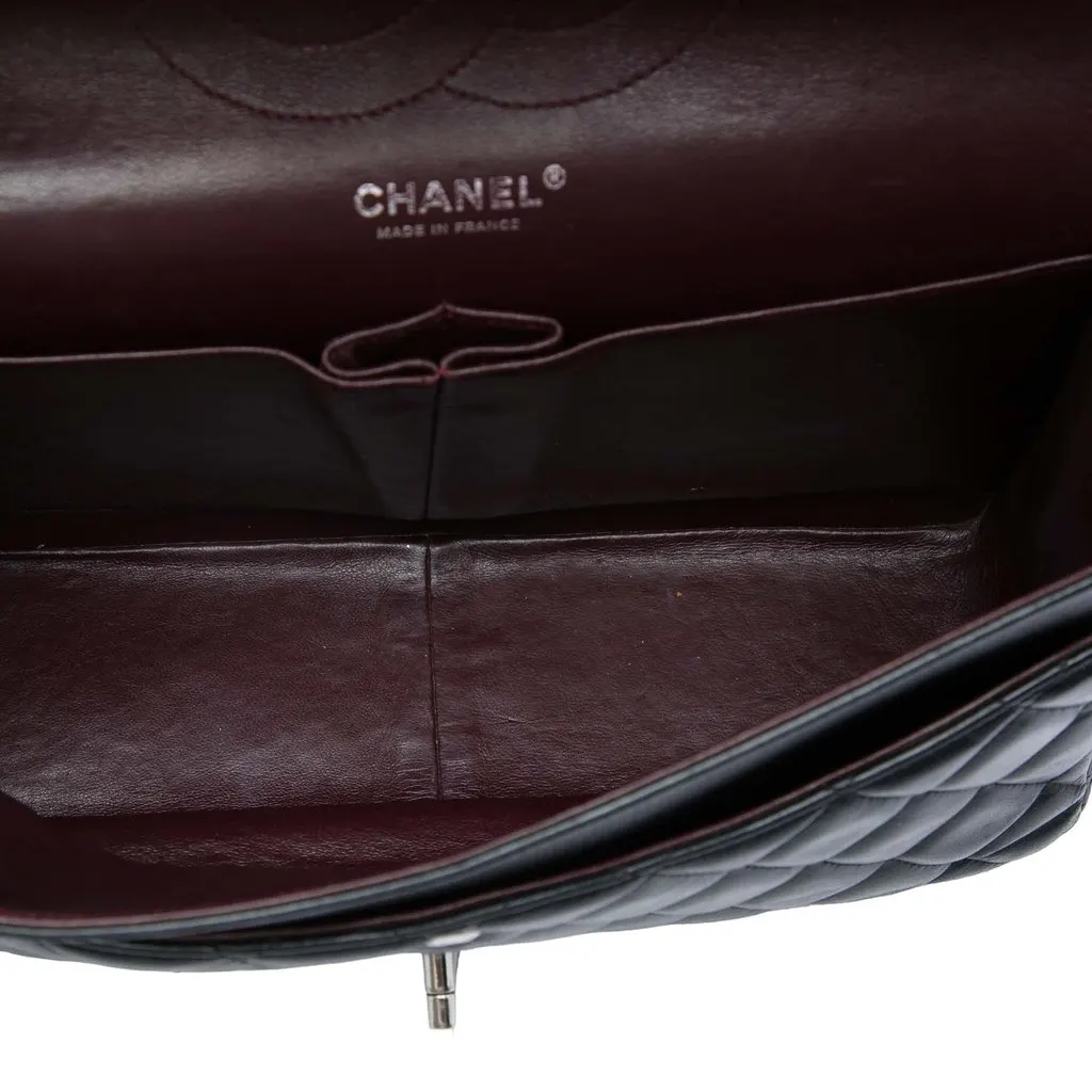 Chanel Jumbo Classic Lambskin Double Flap Black Leather Very good - Model View