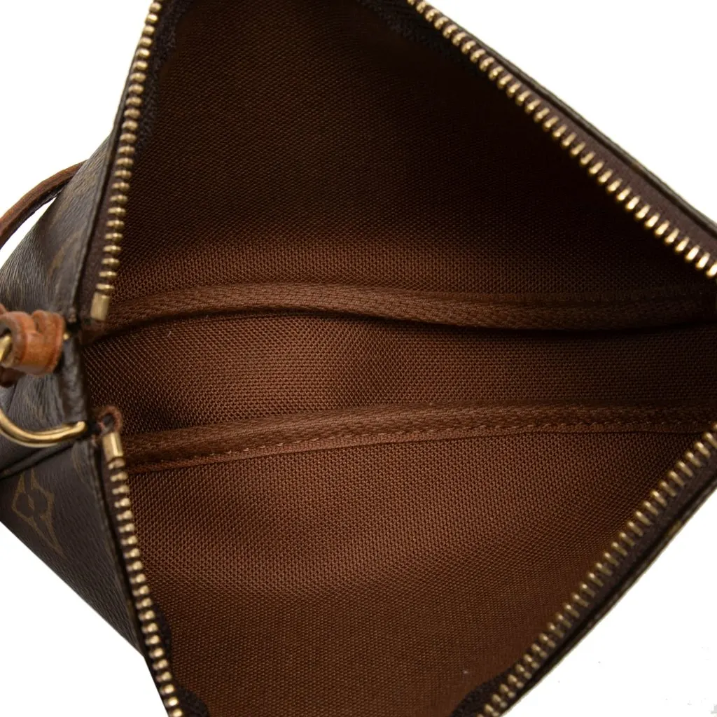 Louis Vuitton Monogram Mini Pochette Accessoires Brown Very good - Model View