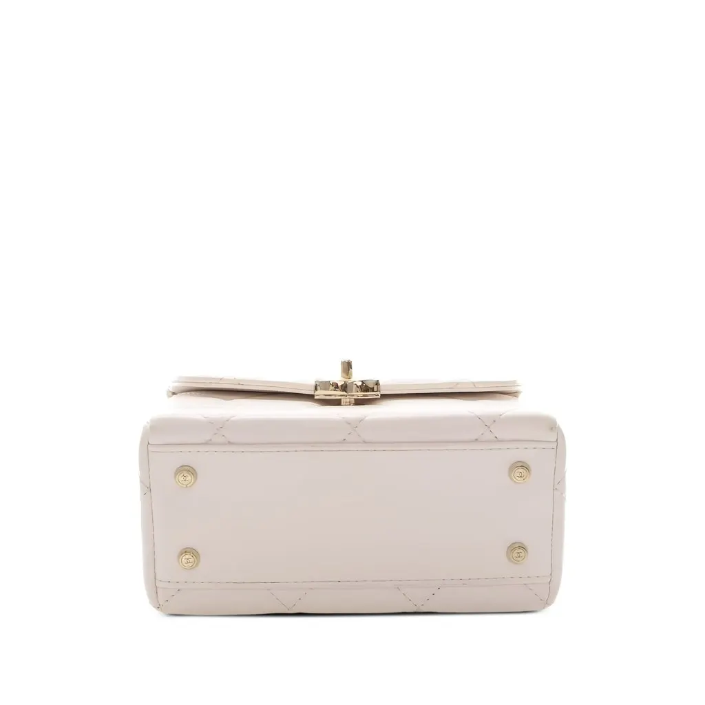 Chanel Small CC Quilted Calfskin Top Handle Vanity Case White Leather Very good - Inside View