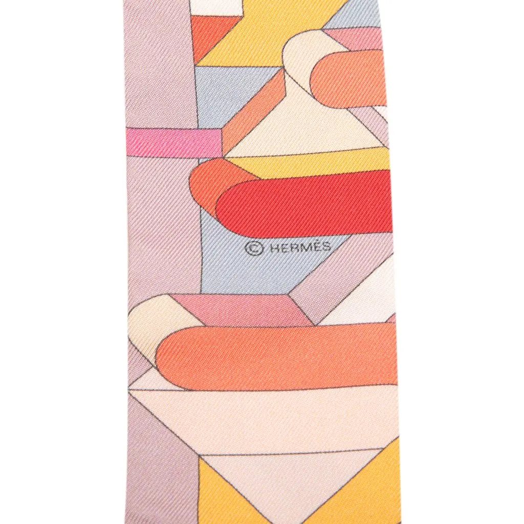 Hermès Perspective Cavaliere Silk Twilly Scarf Pink Very good - Model View