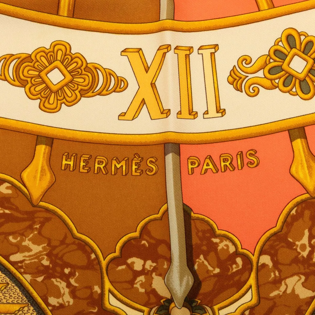 Hermès Carpe Diem Carre Silk Scarf 90 Gold Very good - Model View