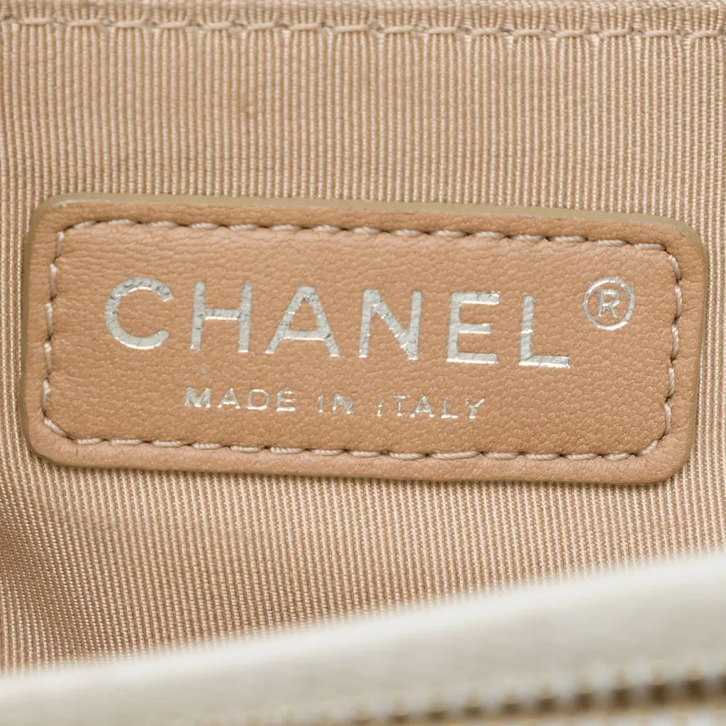 Chanel Quilted Aged Calfskin Mademoiselle Triple Zip Shoulder Bag White Leather Very good - Box View