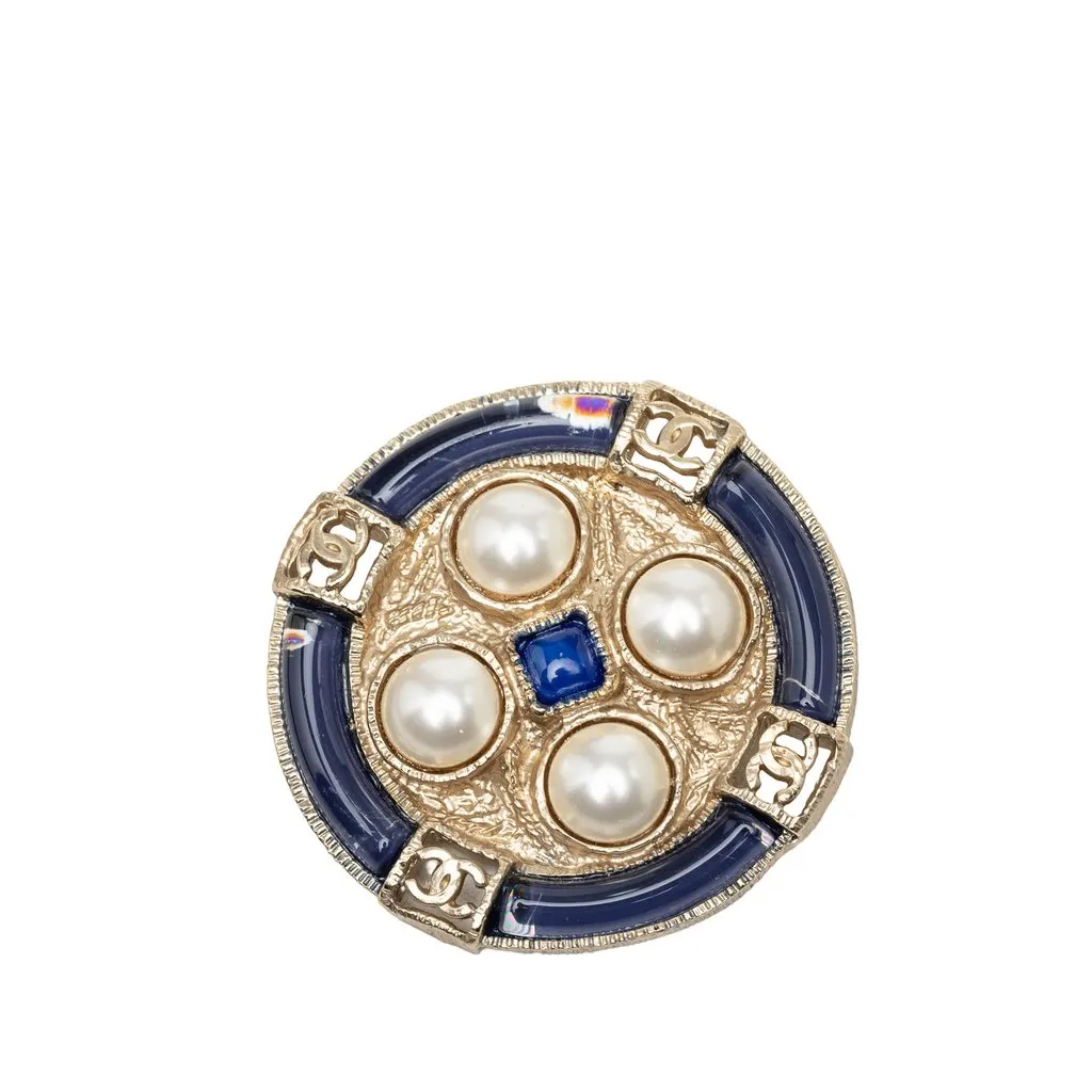 Chanel CC Gold Plated Resin and Faux Pearl Round Brooch Gold Metal Very good - Front View