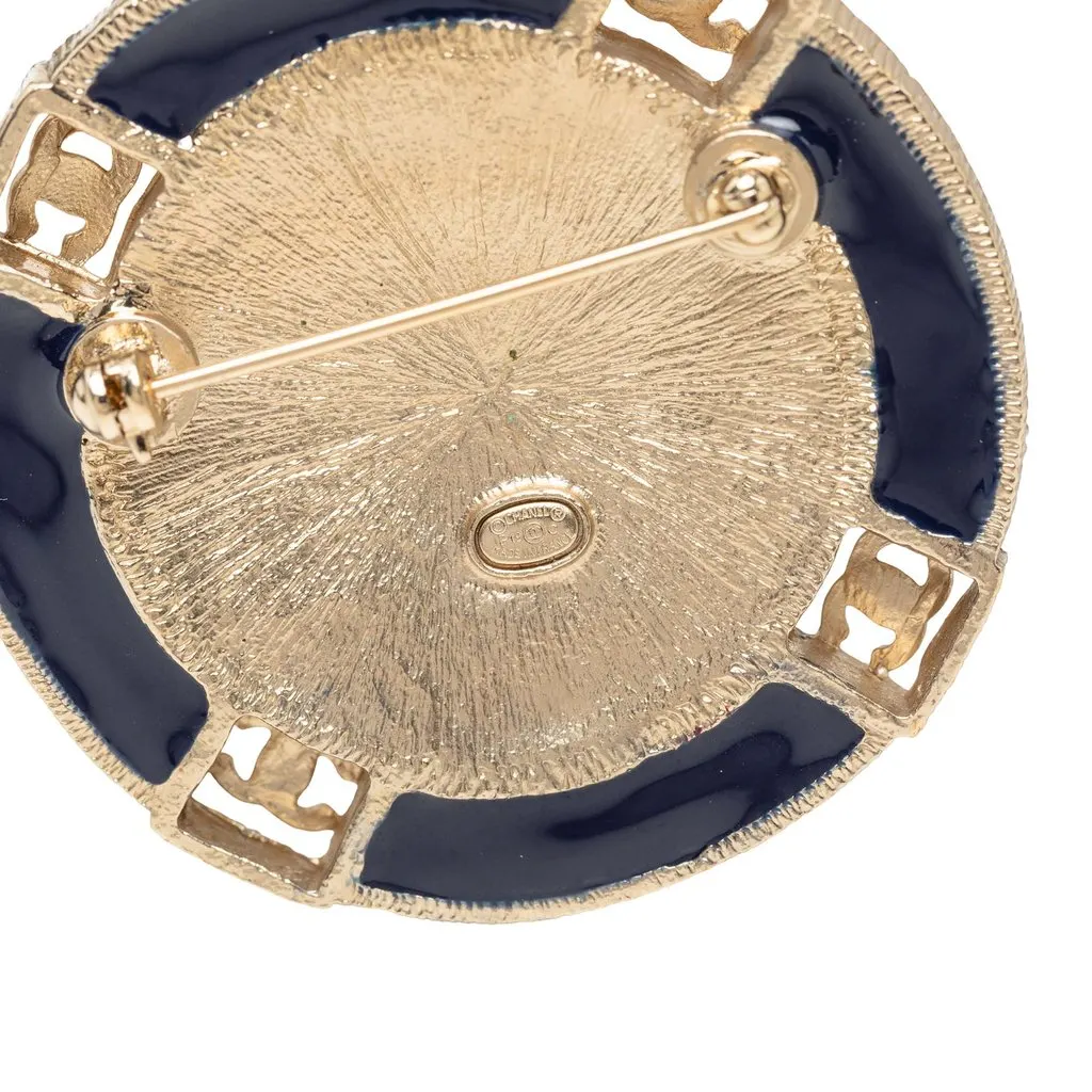 Chanel CC Gold Plated Resin and Faux Pearl Round Brooch Gold Metal Very good - Inside View