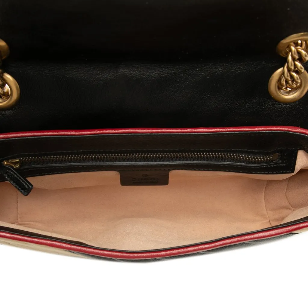 Gucci Medium GG Marmont Bicolor Matelasse Diagonal Calfskin Torchon Shoulder Bag Black Leather Very good - Model View