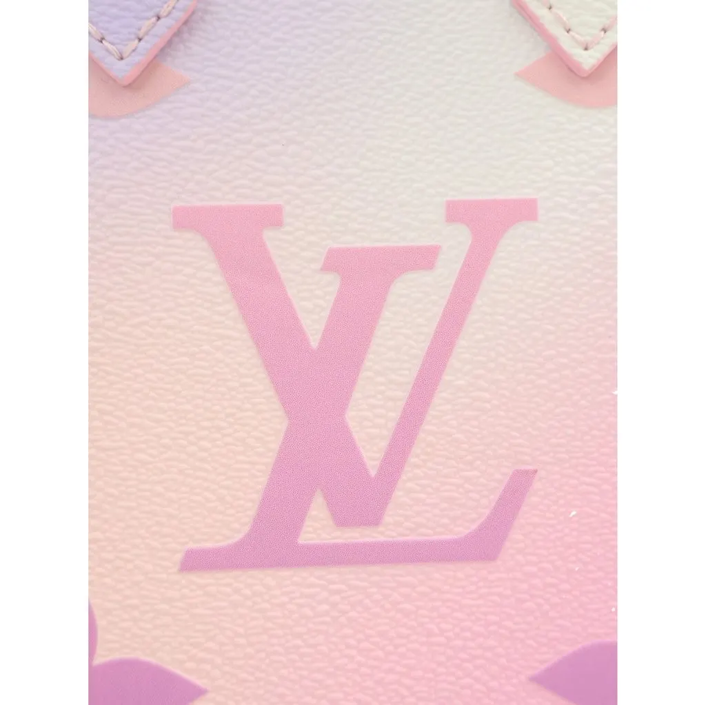 Louis Vuitton Monogram Giant Spring in the City Petit Sac Plat Pink Canvas Very good - Model View