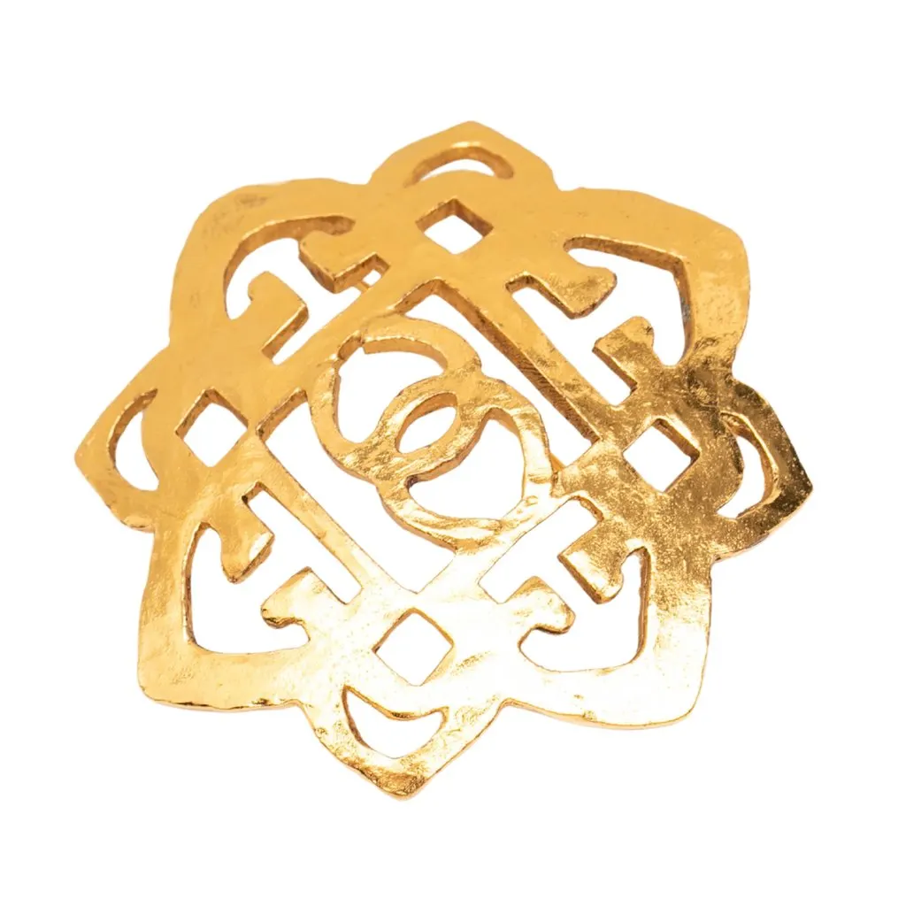 Chanel CC Gold Plated Filigree Brooch Gold Metal Very good - Front View