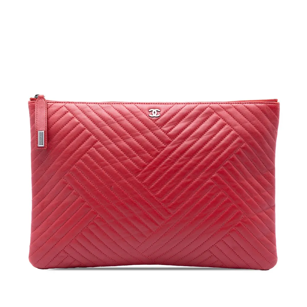 Chanel Large Diagonal Quilted Lambskin O Case Clutch Red Leather Very good - Front View