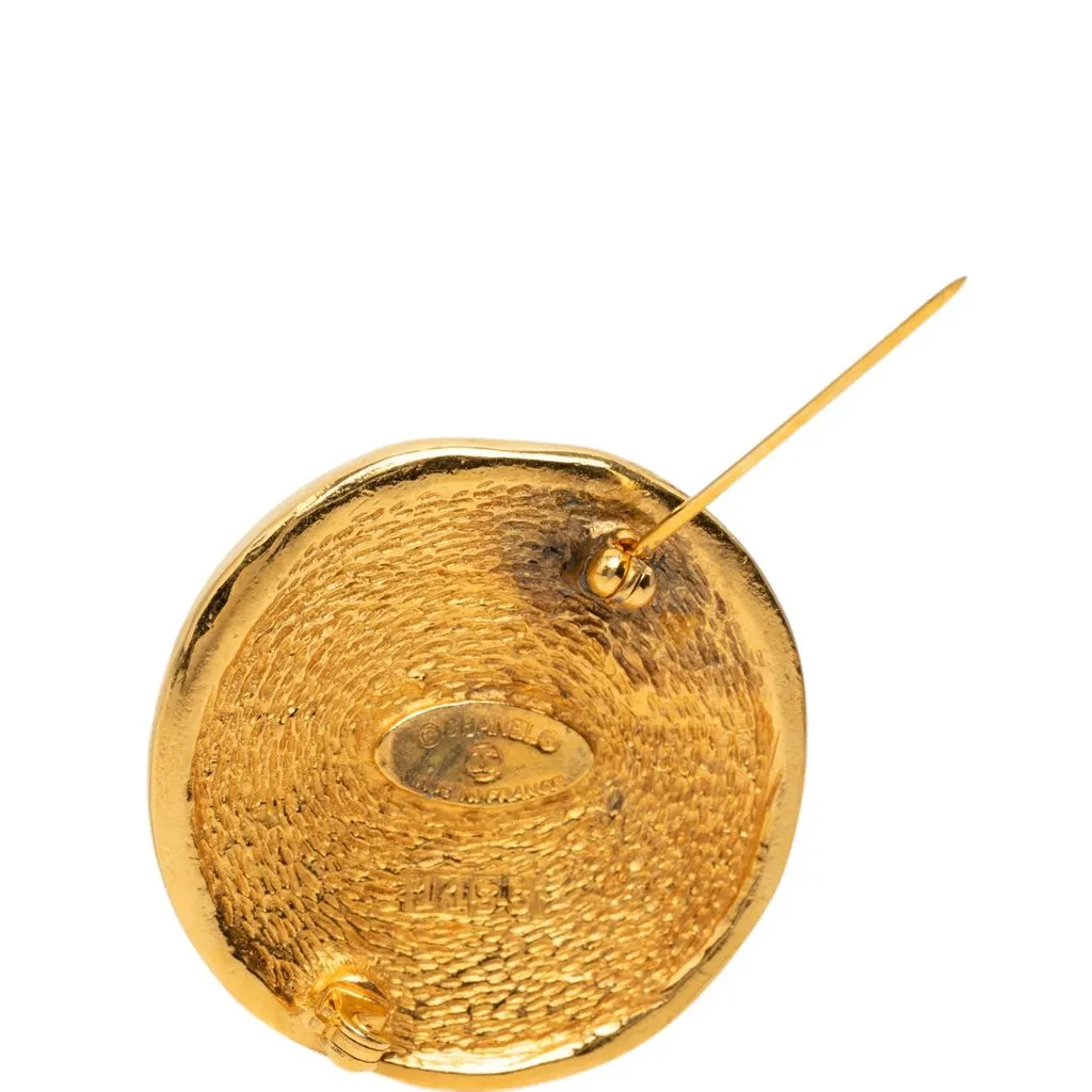 Chanel Gold Plated 31 Rue Cambon Medallion Pin Brooch Gold Metal Very good - Model View