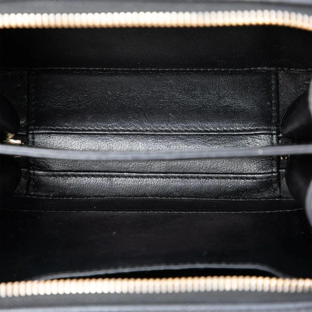 Chanel Small Caviar CC Filigree Vanity Case Black Leather Very good - Model View