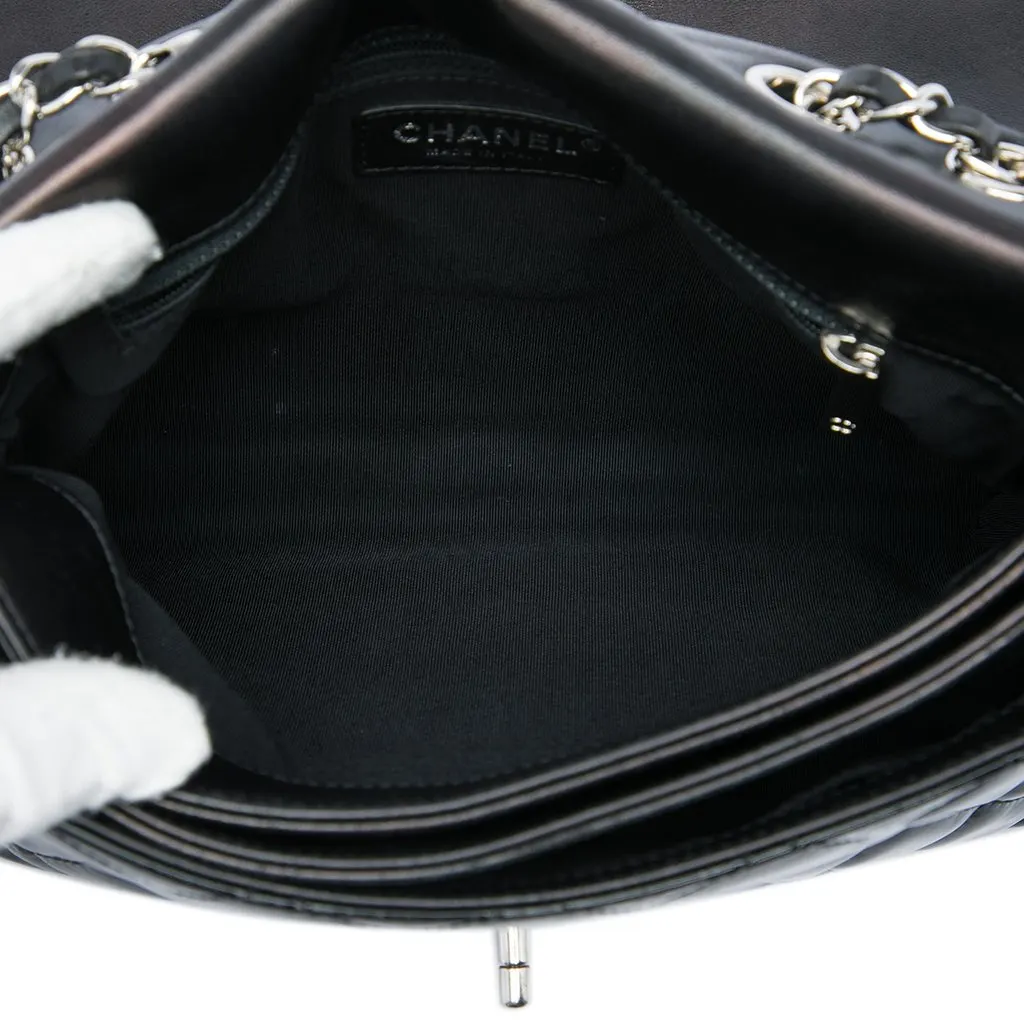 Chanel Large CC Quilted Patent Double Compartment Flap Black Leather Very good - Model View