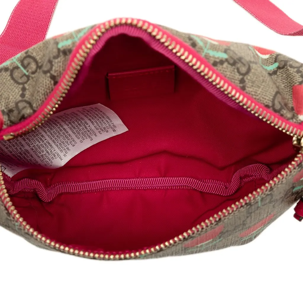 Gucci Kids GG Supreme Tulip Belt Bag Beige Canvas Very good - Model View