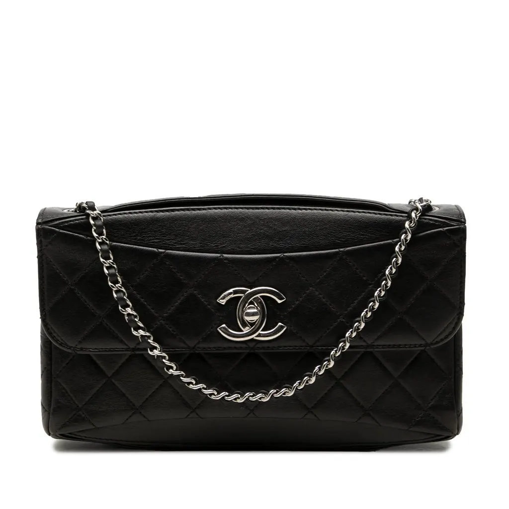 Chanel CC Quilted Calfskin Single Flap Black Leather Good - Front View