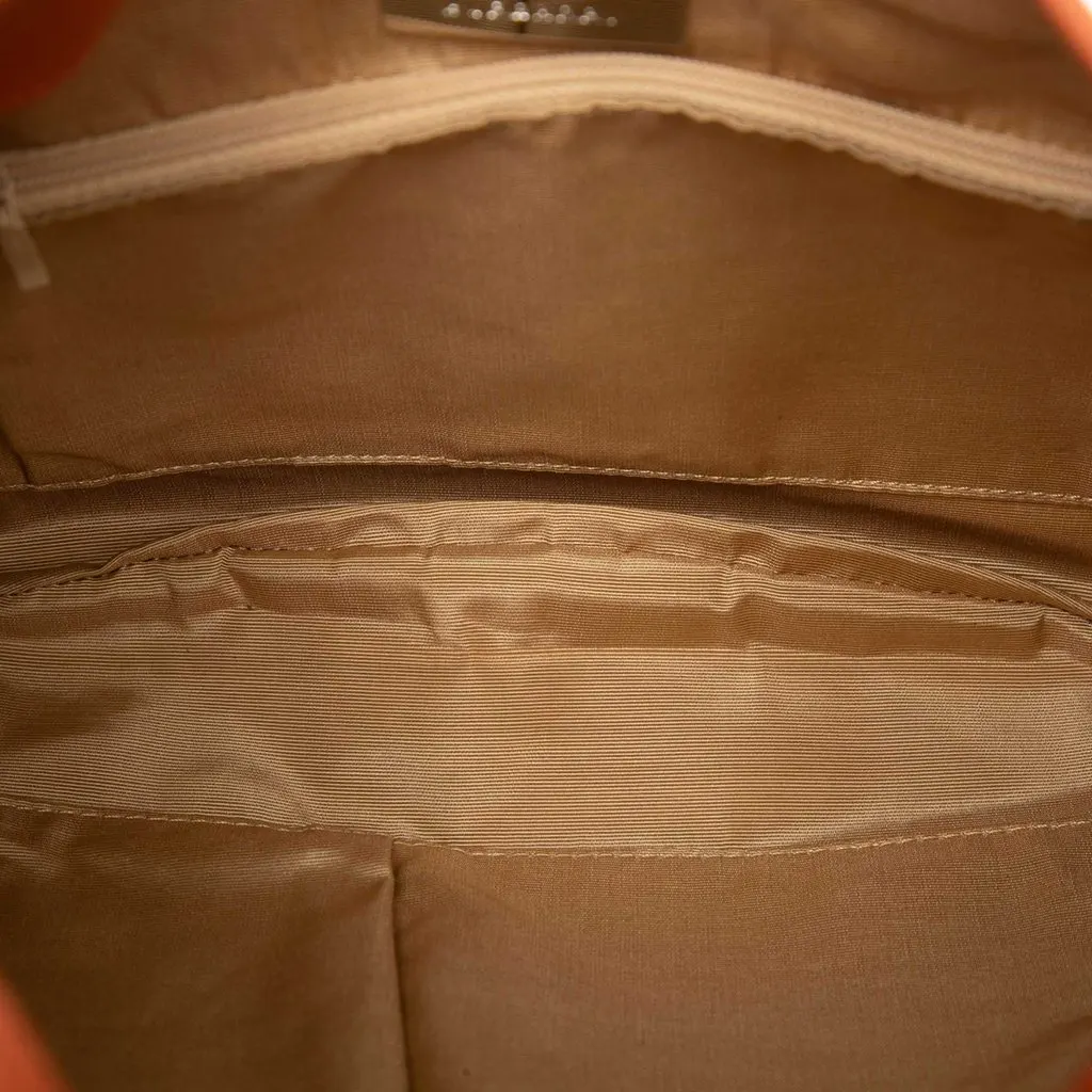 Burberry Nova Check Canvas Hobo Beige Very good - Model View