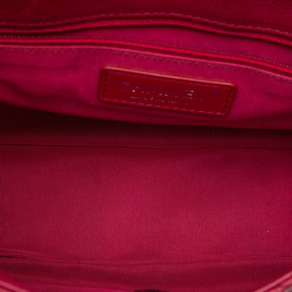 Chanel Medium Quilted Caviar Casual Pocket Flap Red Leather Very good - Model View