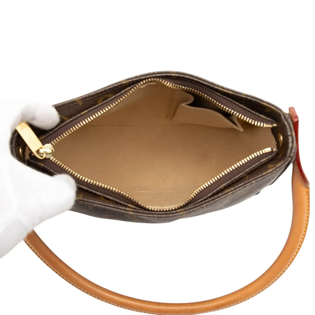 Louis Vuitton Monogram Looping MM Brown Very good - Model View