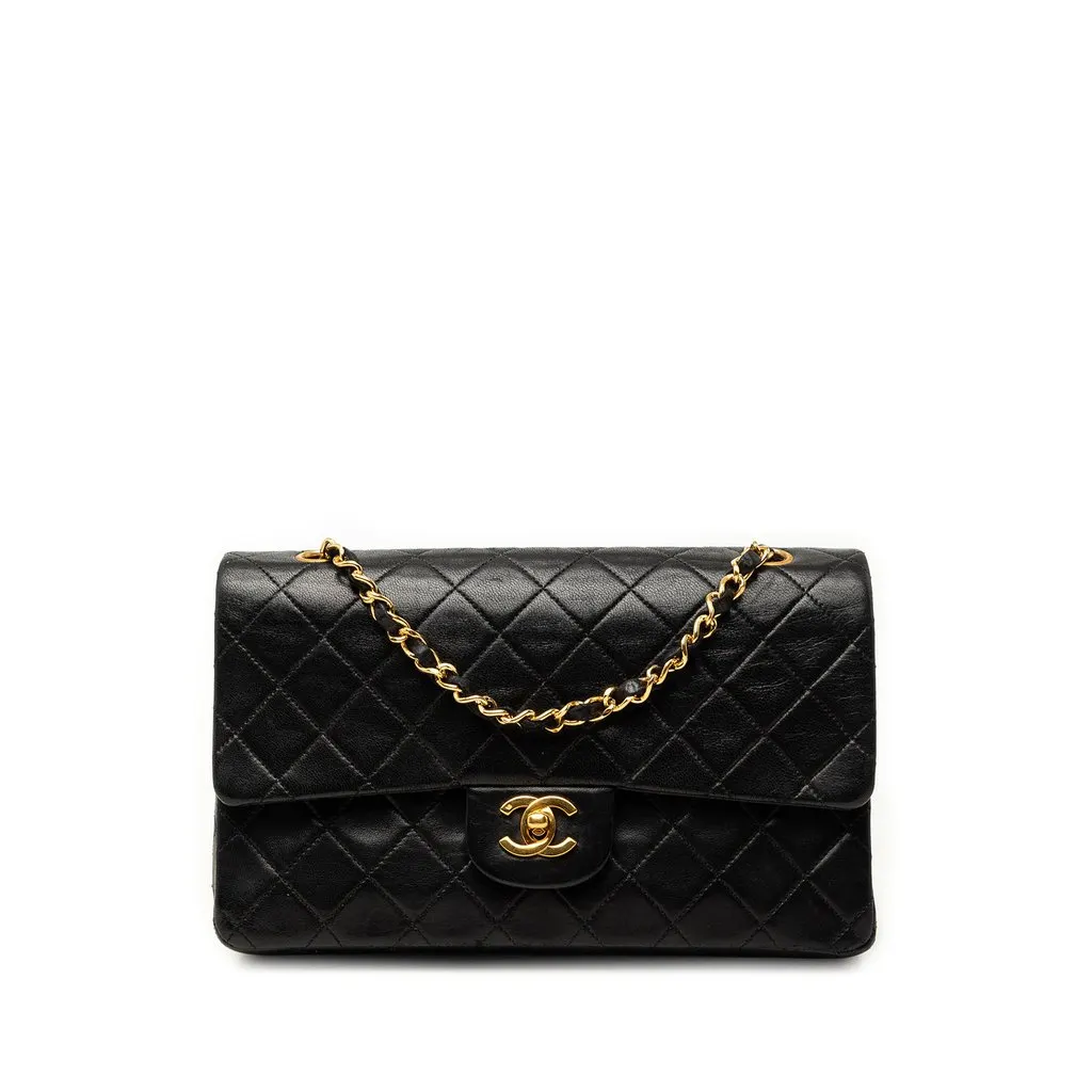 Chanel Medium Classic Lambskin Double Flap Black Leather Very good - Front View