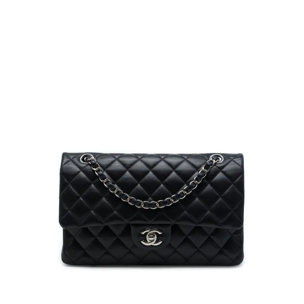 Chanel Medium Classic Lambskin Double Flap Black Leather Very good - Front View