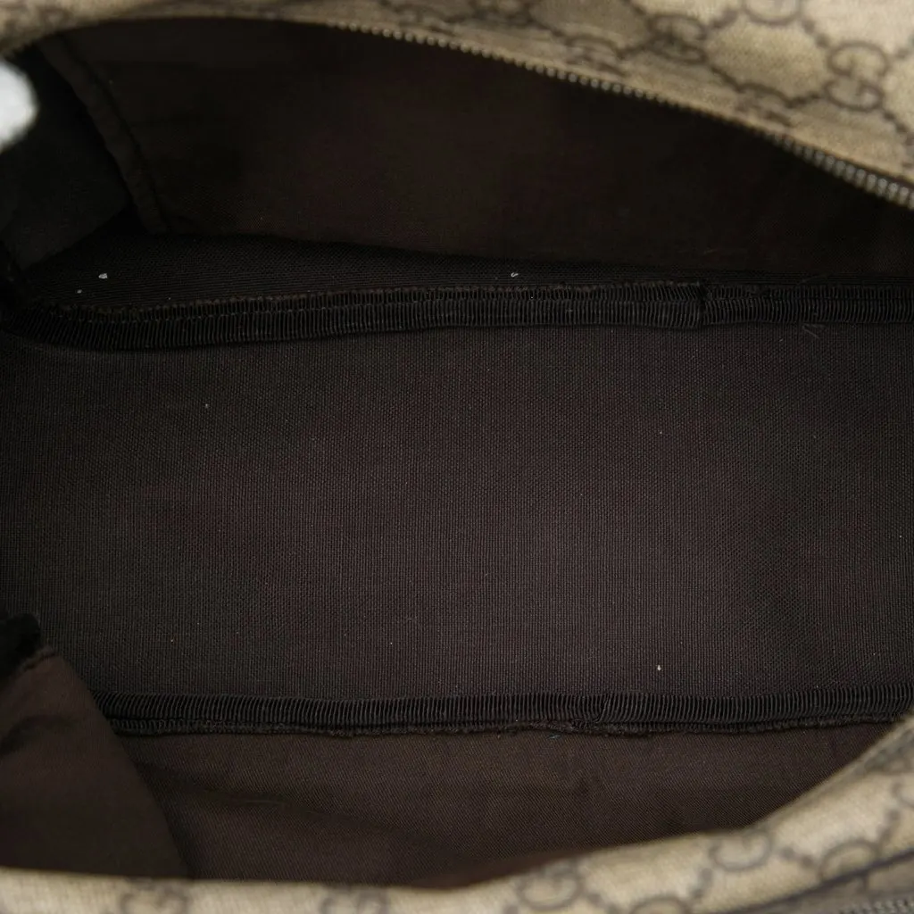 Gucci GG Supreme Crossbody Beige Canvas Good - Model View