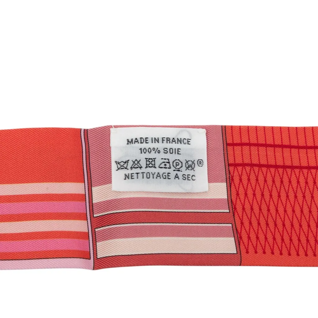 Hermès Couvertures Nouvelles Silk Twilly Scarf Pink Silk Good - Inside View