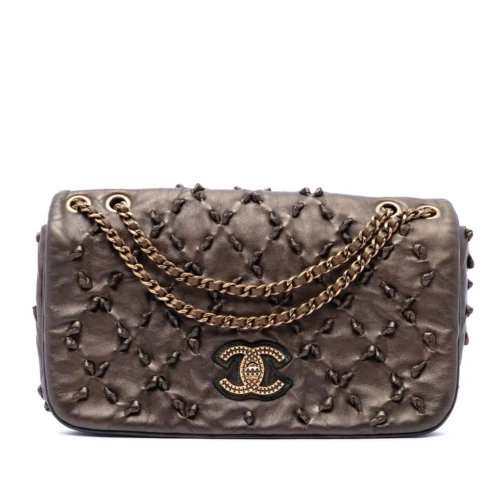 Chanel CC Metallic Lambskin Chic Knot Flap Brown Leather Very good - Front View