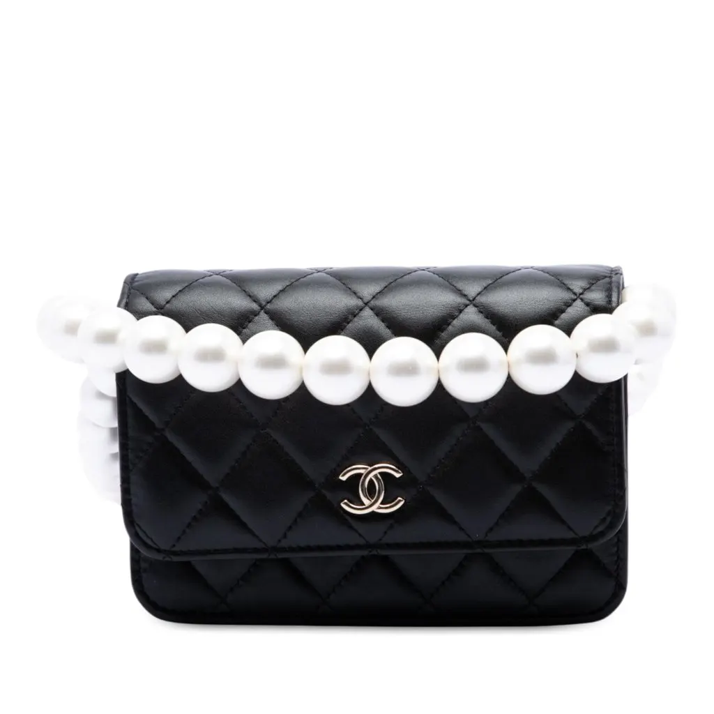 Chanel CC Quilted Lambskin Maxi Pearl Chain Strap Black Leather Very good - Front View